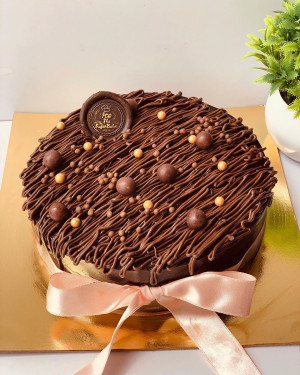 Torta Al Cioccolato Olandese[1 Pound]