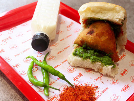 Samosa Pav Masala Chaas