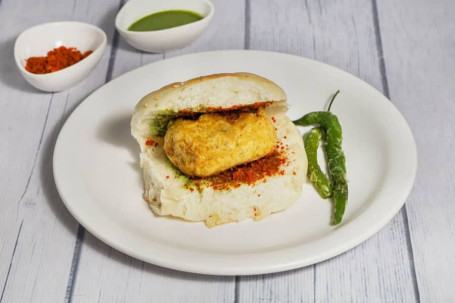 Aamchi Mumbai Vada Pav