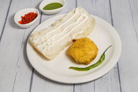 Classic Mayo Vada Pav