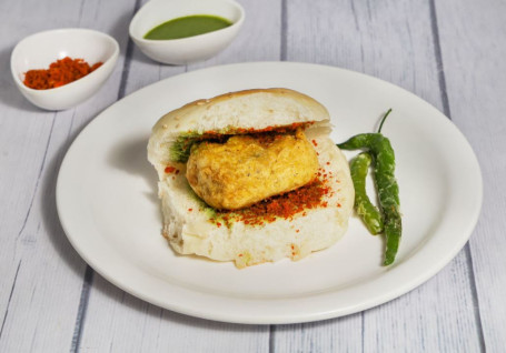 Aamchi Mumbai Vadapav