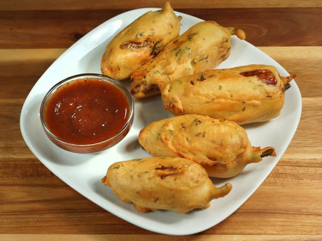 Mirchi Vada Plate