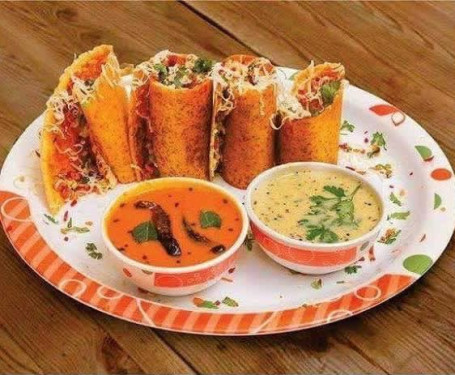 Jeeni Roll Cheese Dosa