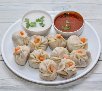 Soya Momos (6 Pcs)