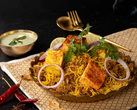 Nawabi Paneer Biryani [650 Gms]