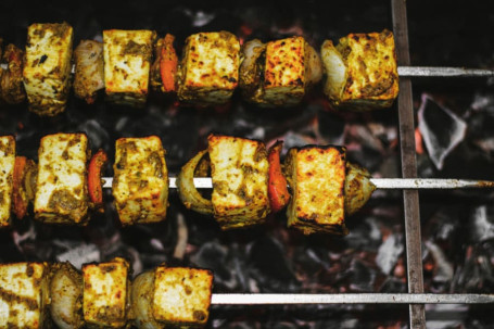 Kasturi Paneer Tikka (8 Pcs)