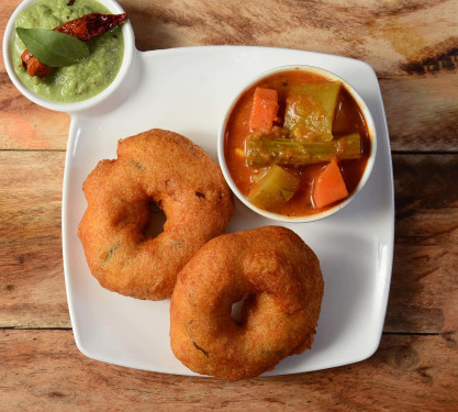 Rasam Medu Vada