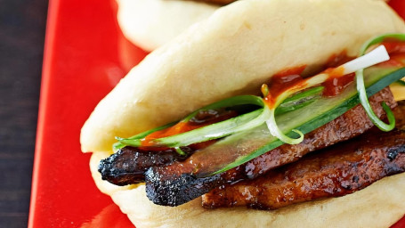 Pork Belly In White Steam Bun (2)