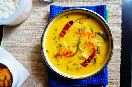 Kadhi With Hari Mirch Pakoda (650Ml Bowl)