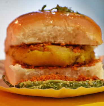 Classicc Vada Pav