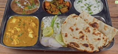 Special Thali(Paneer Dish Dal Makhani Mixed Veg Pulao Raita Chapati (3 Pcs) Or Missi Roti)