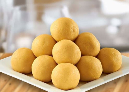 Besan Ladoo2