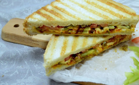 Paneer Capsicum Grilled Sandwich