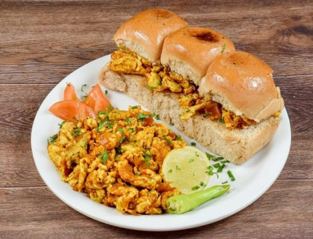 Anda Bhurji Pav [Whole Wheat Pav]