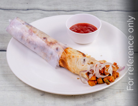 Soya Chaap Malai Kathi Roll Special Lacha Pyaz , Chutney