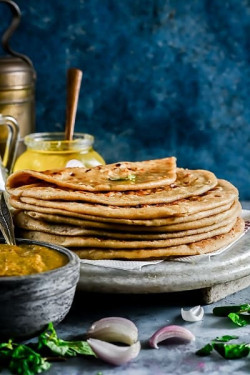 Pyaz Paratha With 1 Amul Butter