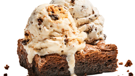 Gelato Su Un Brownie