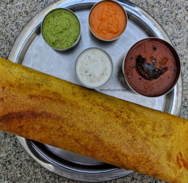 Andhra Pesarattu Plain Dosa