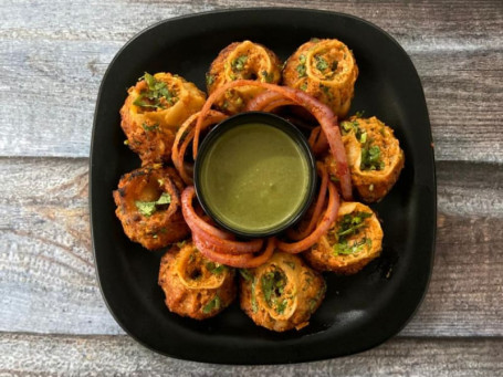 Tandoori Veg Momos (8Pcs)