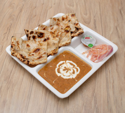 Amritsari Paneer Kulcha (1 Pc)