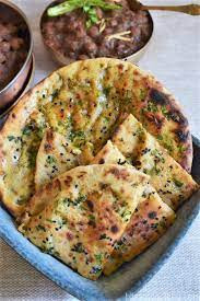 Paneer Onion Kulcha (1Pc)