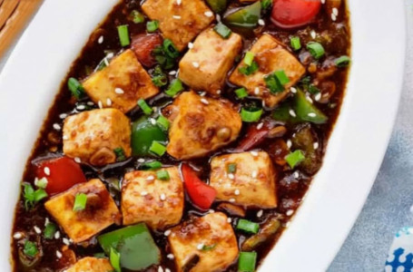 Chilly Paneer Or Mushroom Or Chaap Dry