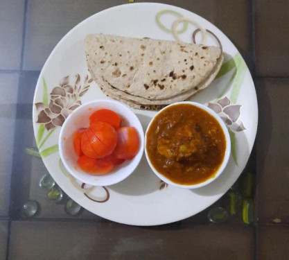 Chicken Curry 4 Tawa Butter Roti Salad