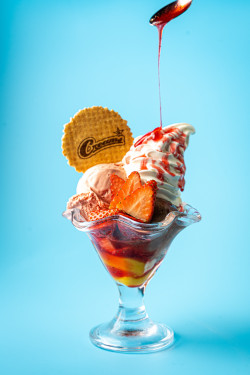 Creme Knickerbocker Gloria