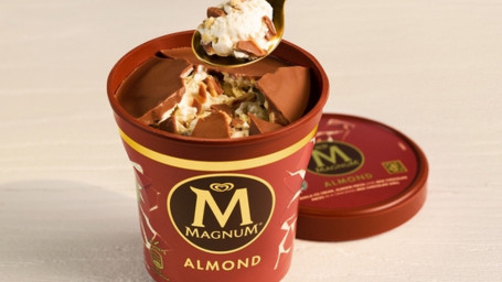 Mandorla Di Magnum Pint