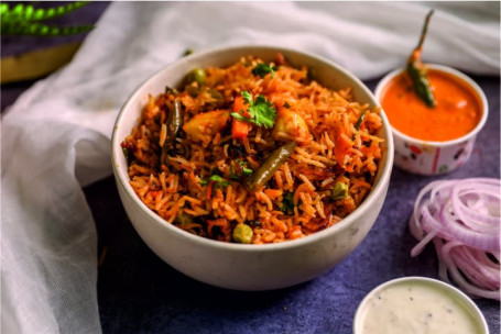 Hyderabadi Spiced Paneer Biryani