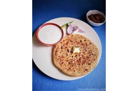 Aloo Pyaz Methi Paratha With Dahi Achar