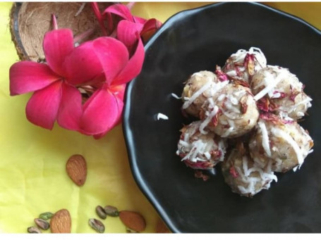 Nariyal Dryfruit Laddu