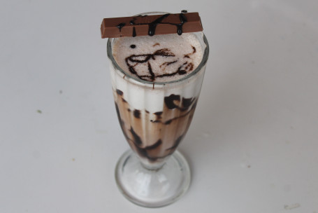 Yummy Kitkat Shake