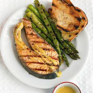 Pasto Di Salmone Alla Griglia