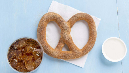 Pacchetto Di Pretzel Con Zucchero Alla Cannella