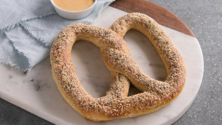 Pretzel Al Parmigiano All'aglio Arrosto