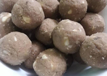 Laddu Aate Wala