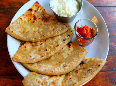 Aloo Mooli Pyaz Parantha