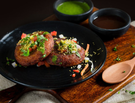 Stuffed Aloo Tikki Chaat