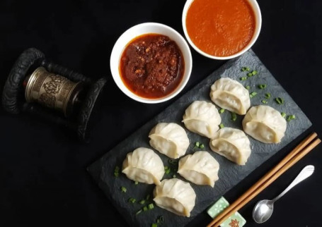 Lemon Chicken Momos (8 Pcs)