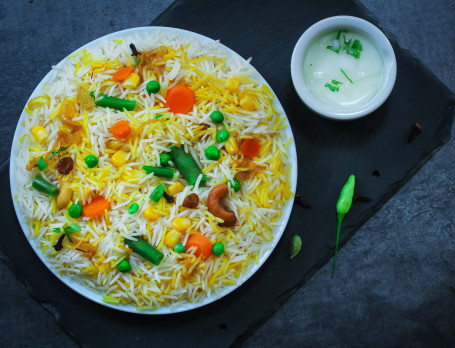 Hyderabadi Dum Biryani In Handi