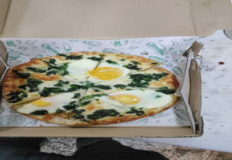 Florentine Egg Spinach Breakfast Pizza