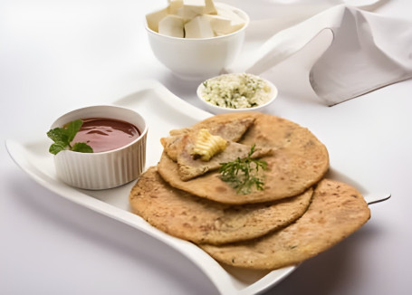 Stuffed Paneer Paratha (2 Pcs)