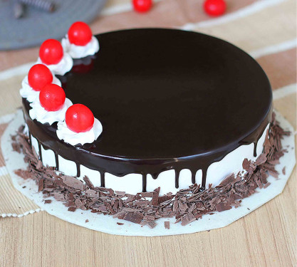 Eggless Black Forest Cake [450Gms]