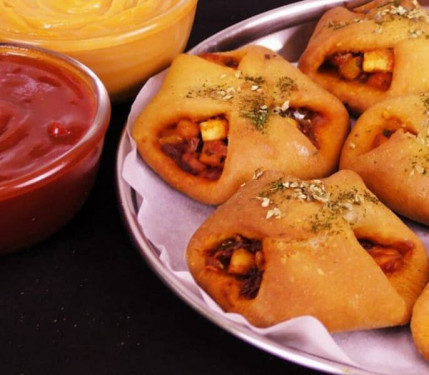 Paneer Mushroom Baked Samosa