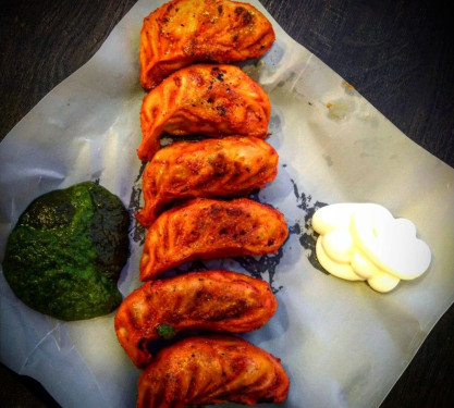 Fried Paneer Momos[8Pcs]