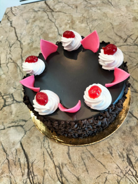 Eggless Rich Black Forest Cake