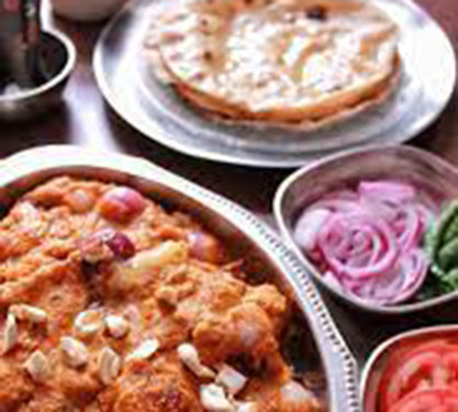 Aloo Pyaaz Sabji And 2 Bejad Roti