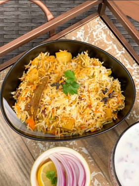 Veg Dum Biryani With Curd