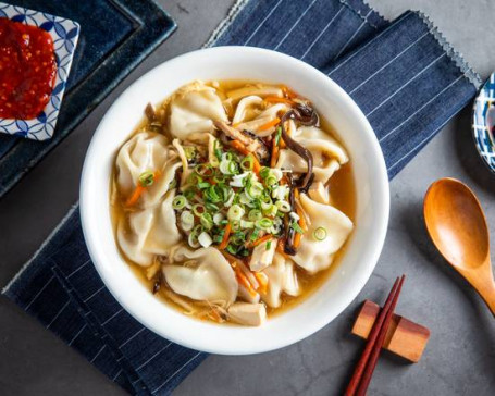 酸辣湯餃 Dumplings In Sour And Spicy Soup